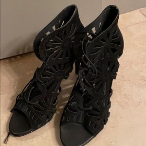 Stylish black heels (Jose brand)